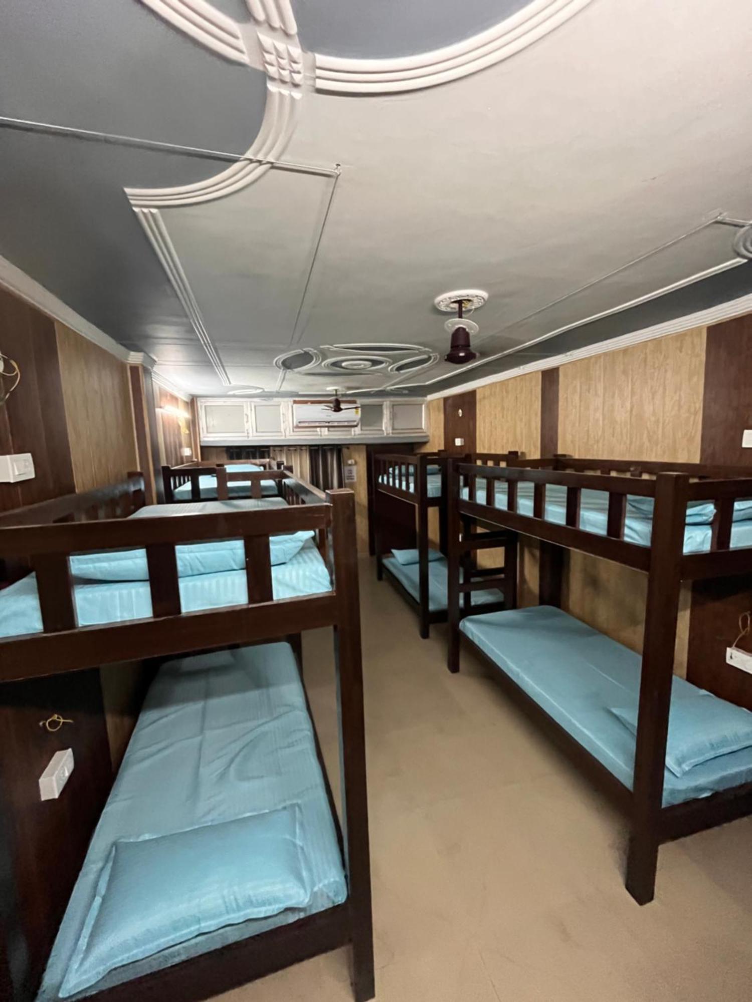 Yes Retreat Rishikesh Hotel Екстериор снимка