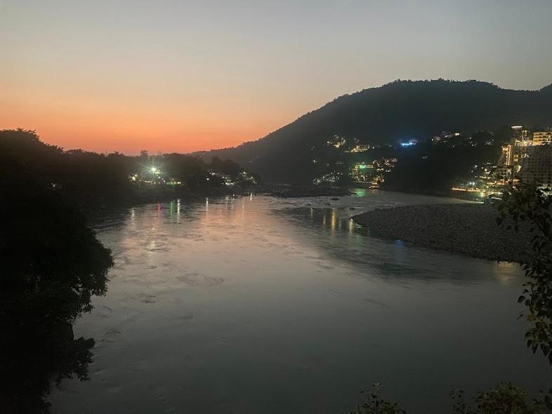 Yes Retreat Rishikesh Hotel Екстериор снимка