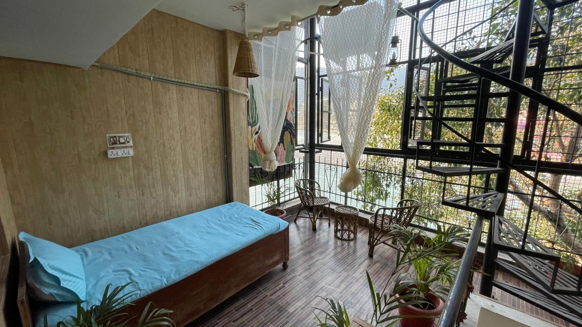 Yes Retreat Rishikesh Hotel Екстериор снимка