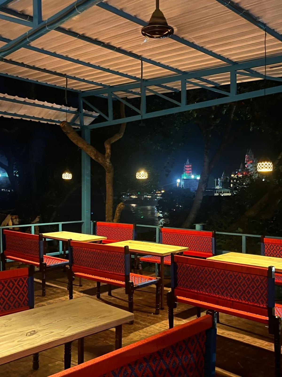 Yes Retreat Rishikesh Hotel Екстериор снимка